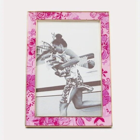 Lilly Pulitzer Picture Frame – NWT – “Parigi Pink Supporting Squad” Print (4x6) - Picture 1 of 6